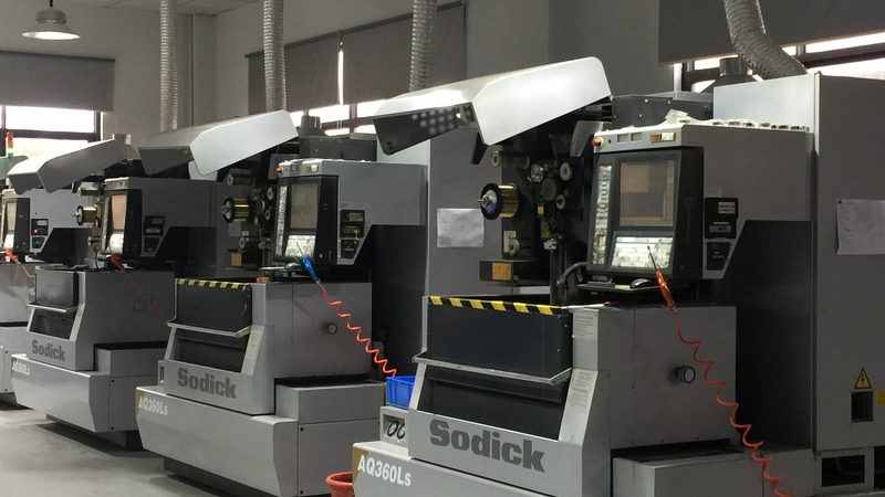 小型模具加工厂注意事项：从选材到交付的全程解析